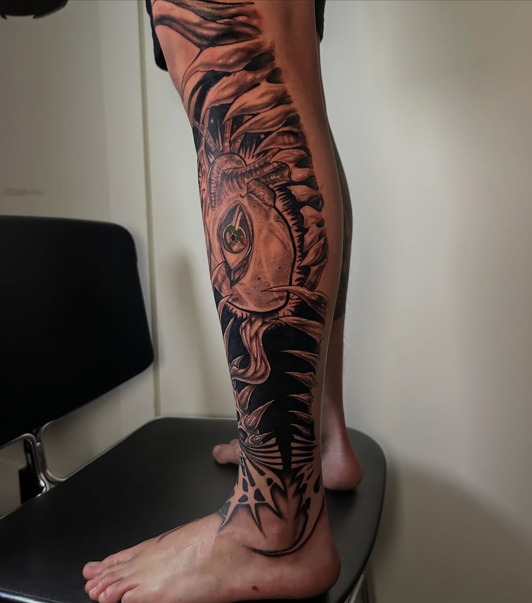 Tattoo by @eclipsedscarletart — black_and_grey