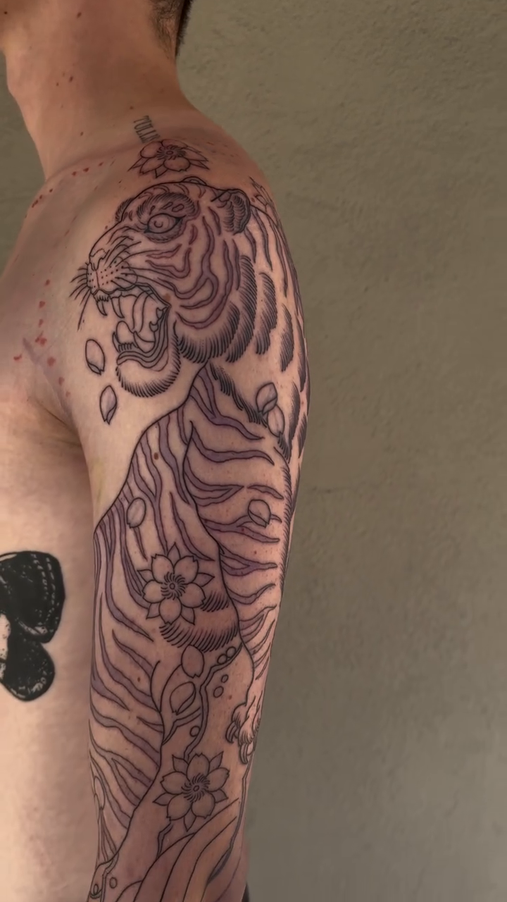 Tattoo by @hunter.schuon.tattoo — japanese_irezumi, illustrative