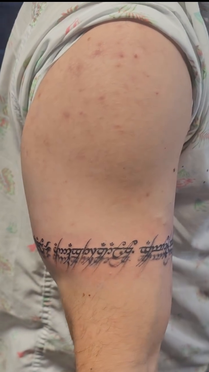 Tattoo by @ari_draws_things_ β lettering_script
