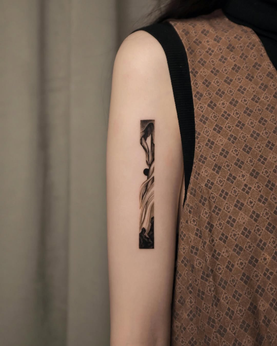 Tattoo by @rivdttt β illustrative, blackwork
