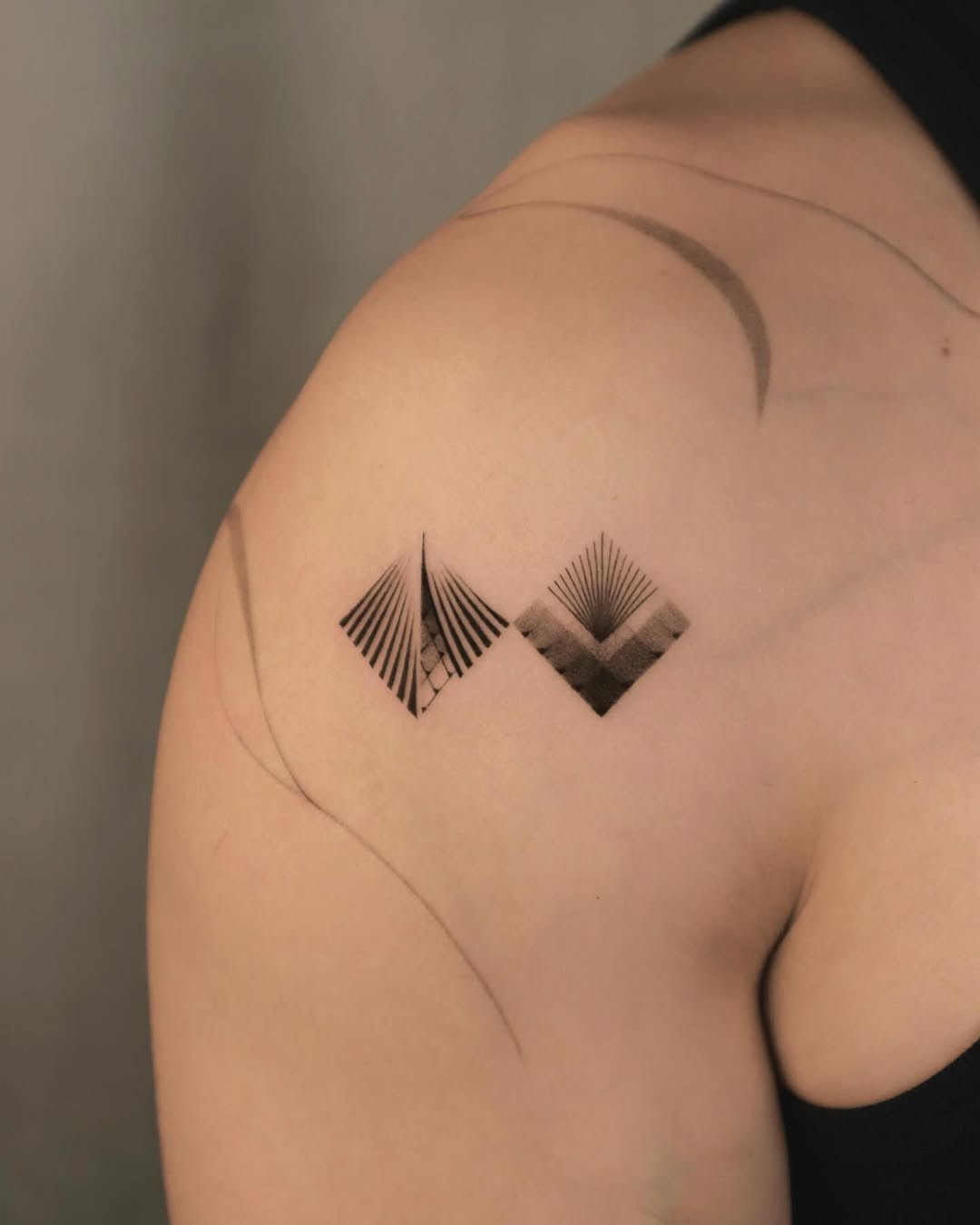 Tattoo by @rivdttt β geometric, illustrative