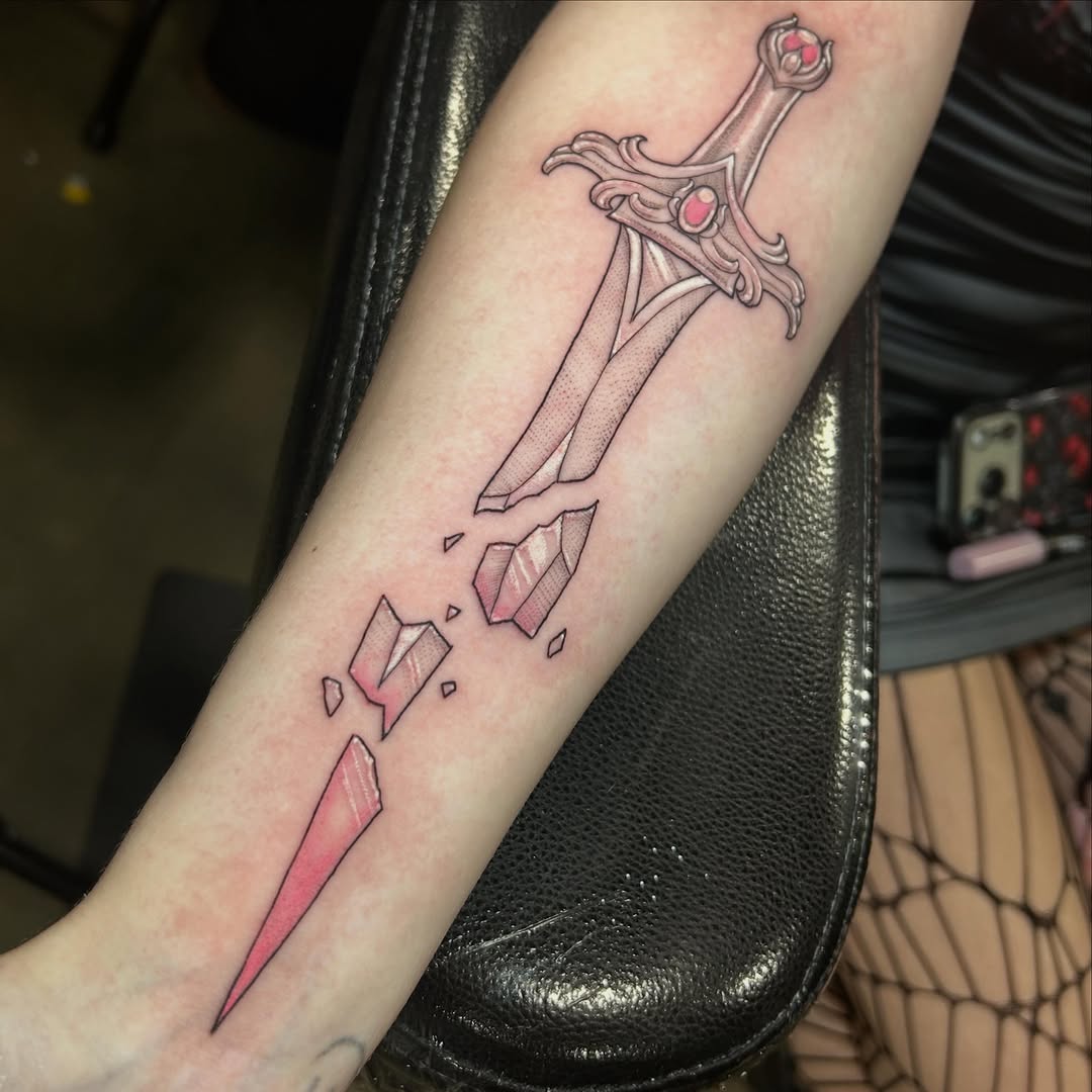 Tattoo by @ashleemshar — fine_line, dotwork