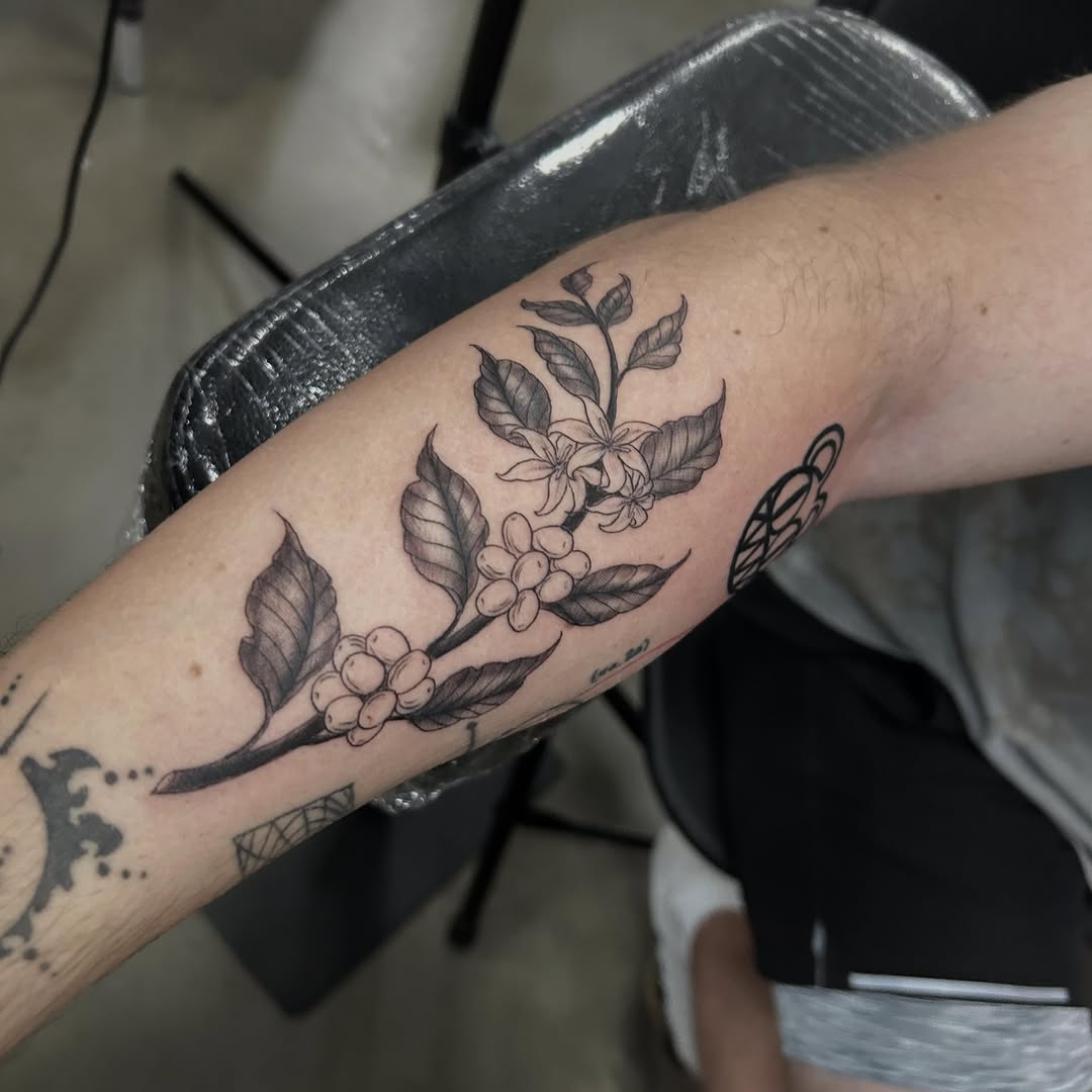 Tattoo by @ashleemshar — black_and_grey, realism