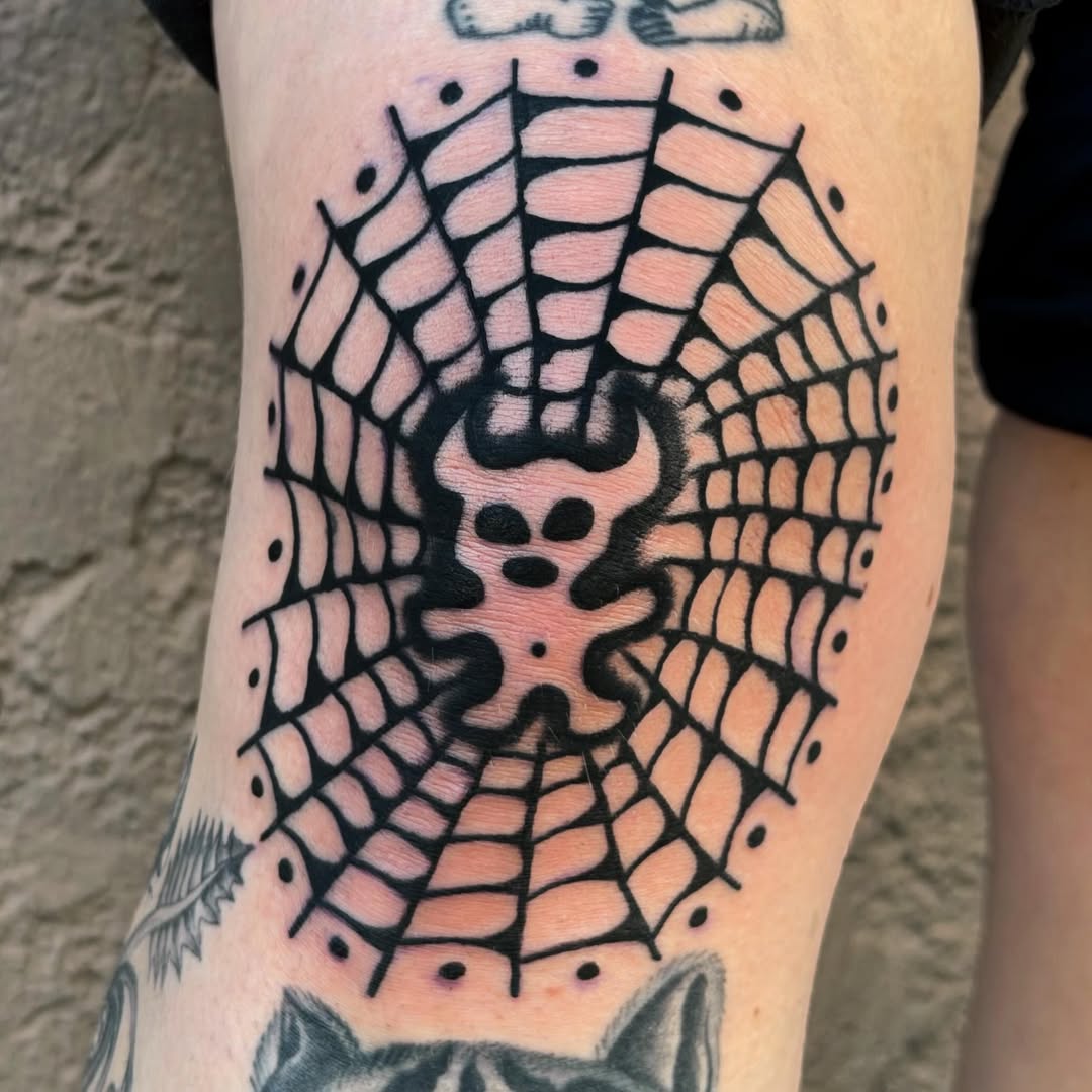 Tattoo by @plantstaretattoo โ american_traditional, illustrative