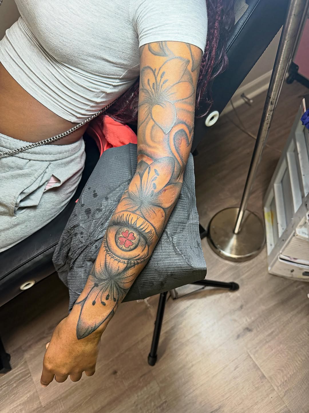 Tattoo by @nylainkedyou — black_and_grey, realism