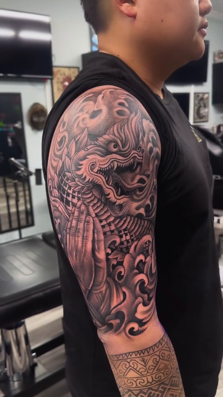 Tattoo by @vivica_ink — japanese_irezumi, black_and_grey