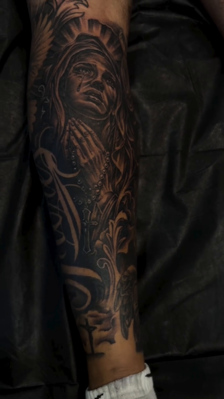 Tattoo by @mikeandinkk — black_and_grey, realism