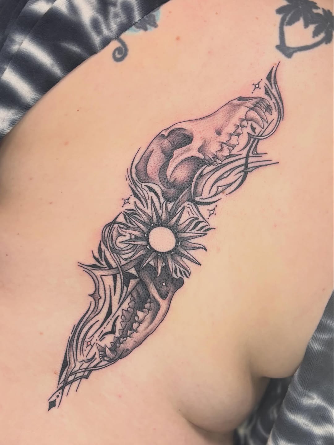 Tattoo by @_olive_tattoos_ — black_and_grey, illustrative