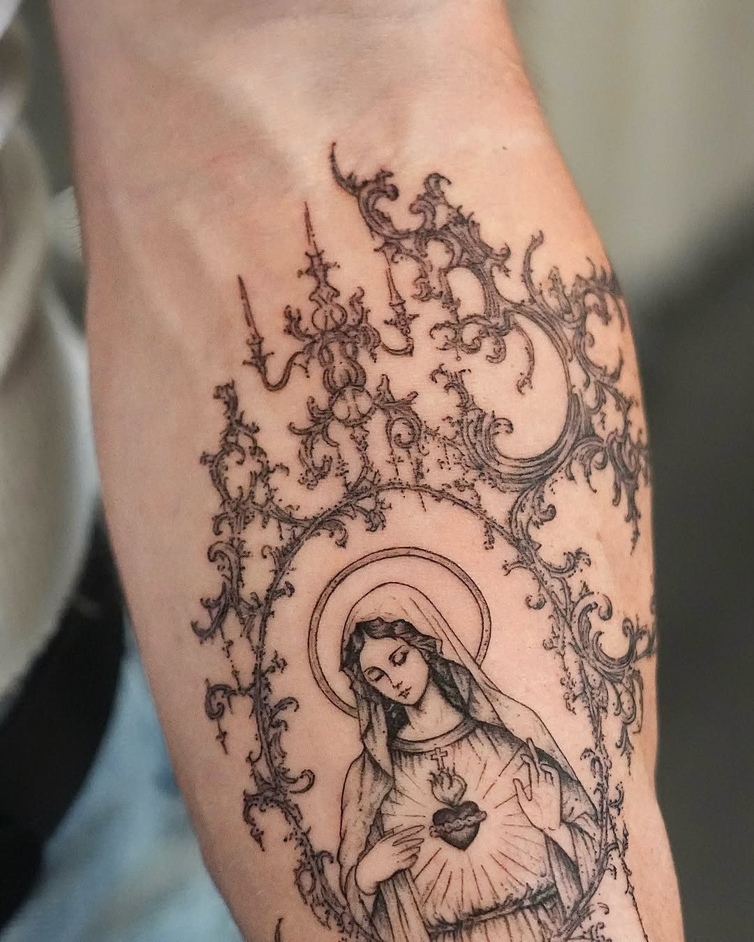 Tattoo by @tatsbyalyssa — illustrative, black_and_grey