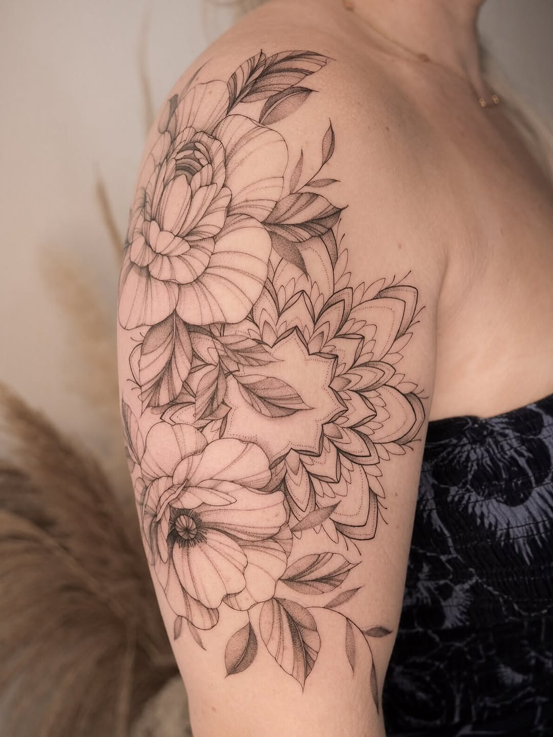 Tattoo by @ink.maude — fine_line, dotwork