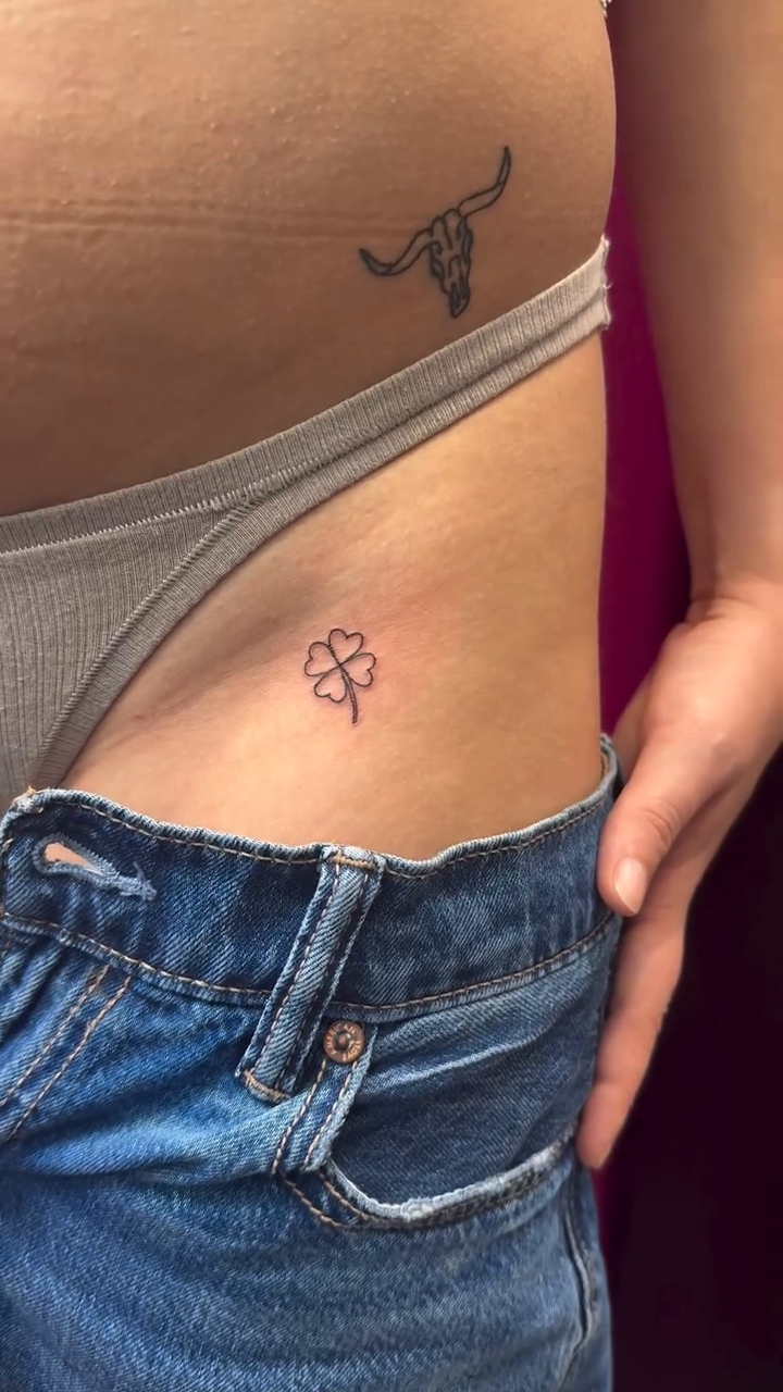 Tattoo by @pinkhousetattoo — fine_line