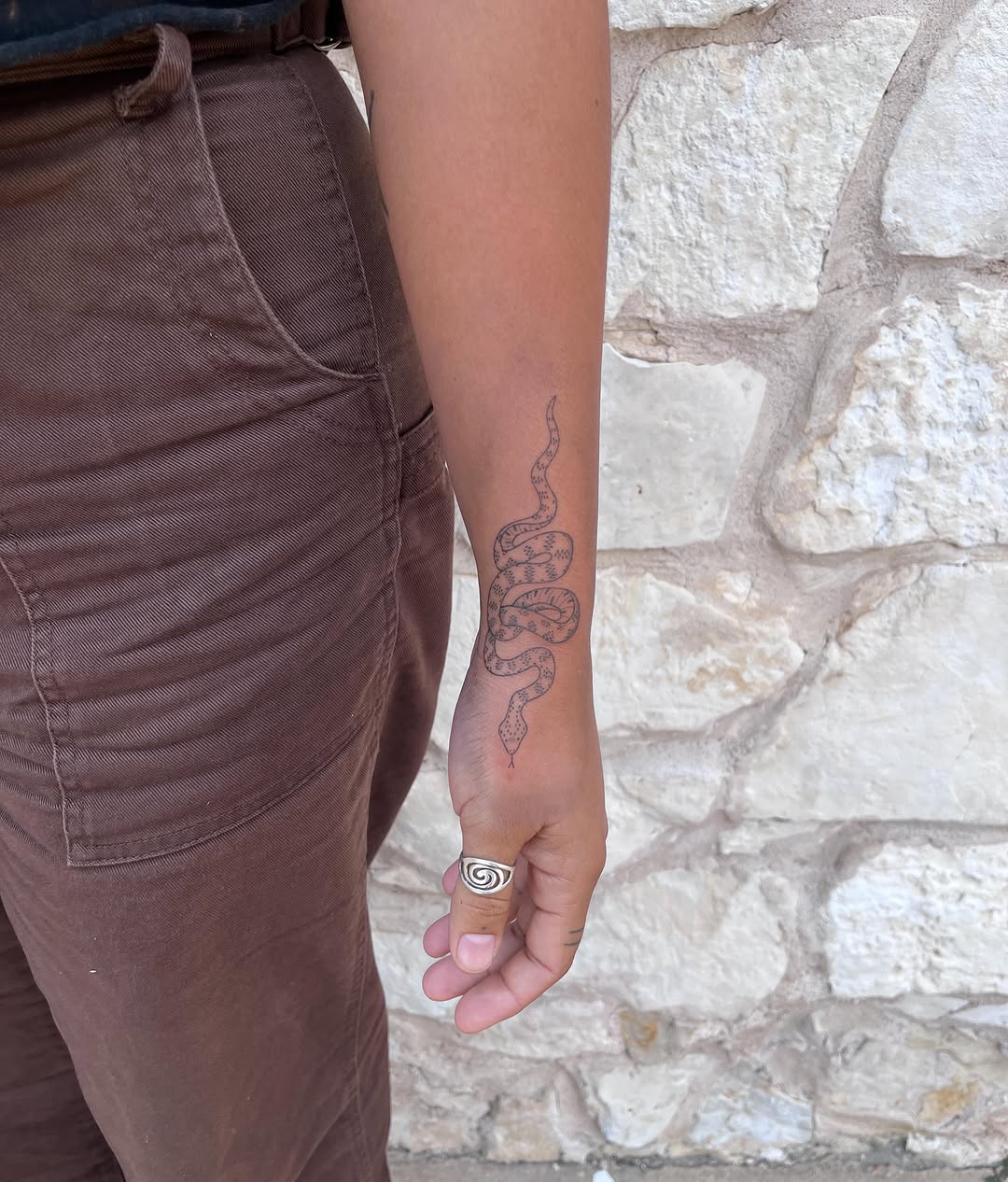 Tattoo by @nattytoos โ fine_line