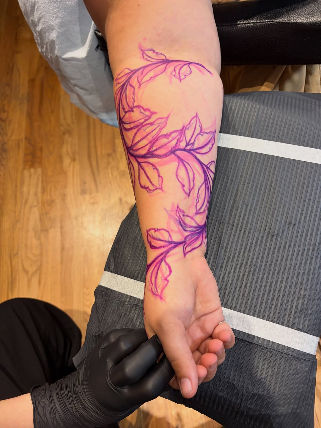 Tattoo by @em_pene — illustrative, fine_line