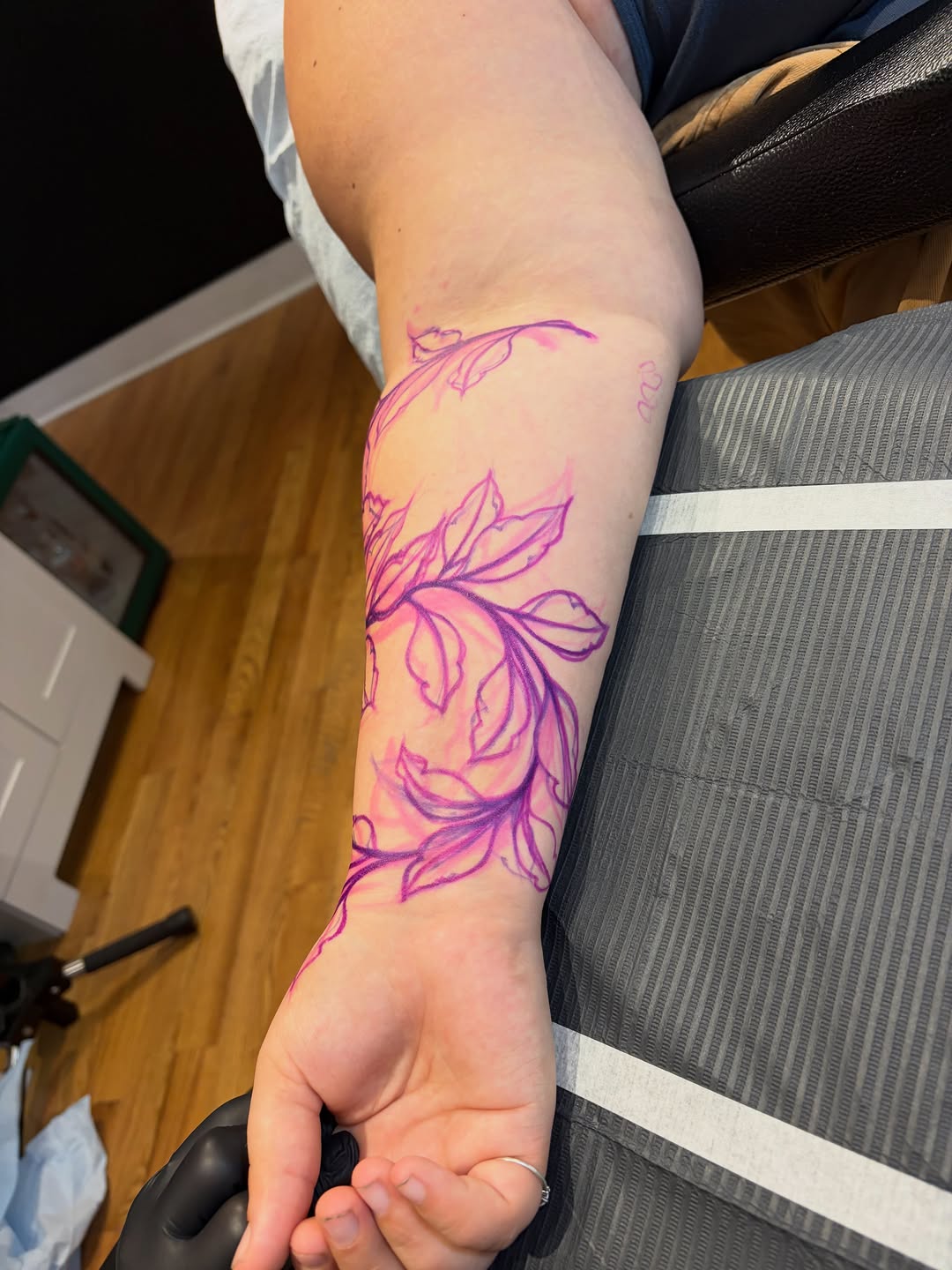 Tattoo by @em_pene — illustrative, fine_line