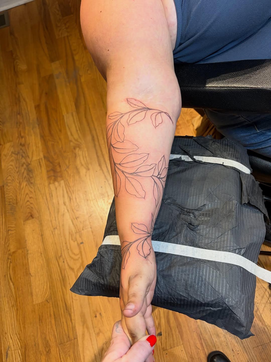 Tattoo by @em_pene — fine_line, illustrative