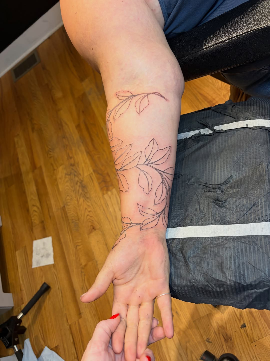 Tattoo by @em_pene — fine_line, illustrative
