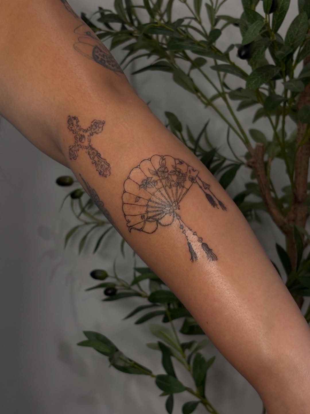 Tattoo by @inkedbyvalentina_ — fine_line