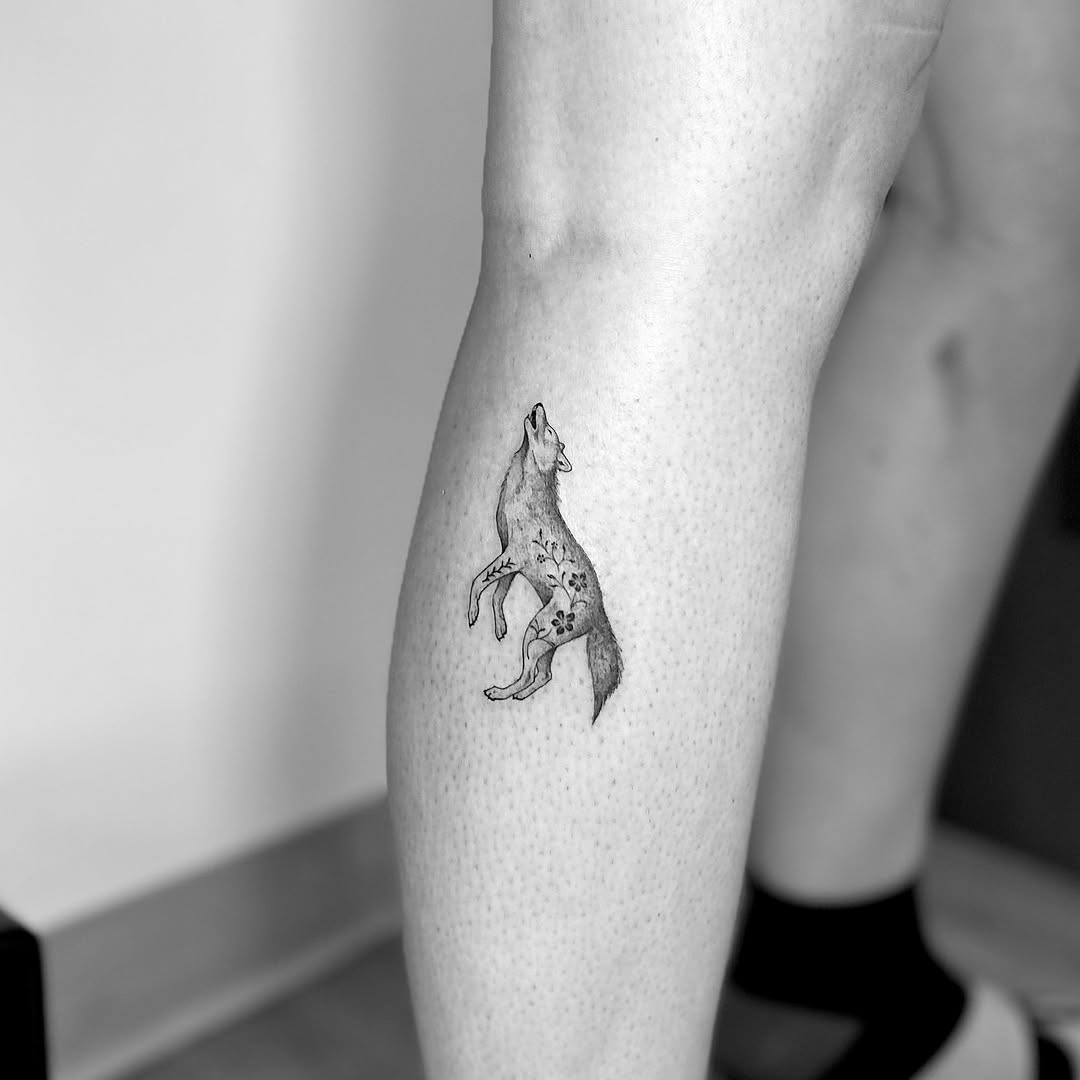 Tattoo by @littleinkliv โ fine_line, realism