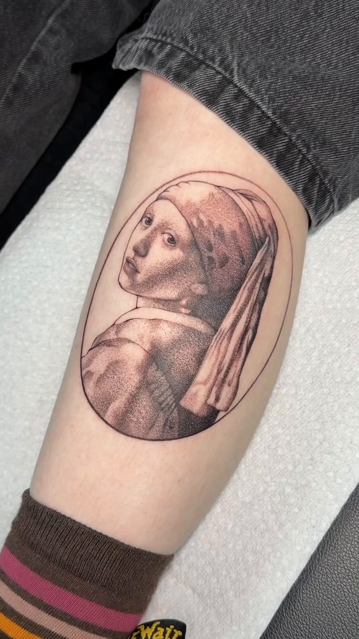 Tattoo by @uglyrae.tattoo — black_and_grey, realism