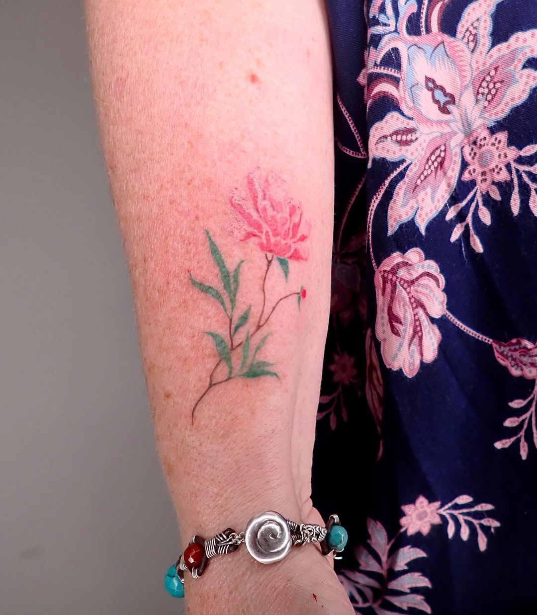 Tattoo by @growthriing โ fine_line