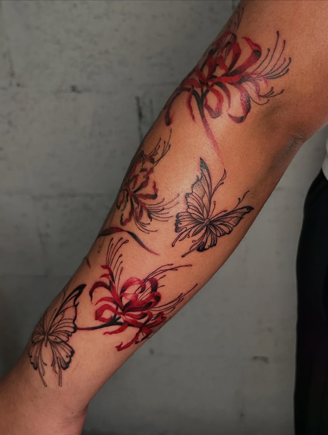 Tattoo by @la_diabhla — fine_line, illustrative