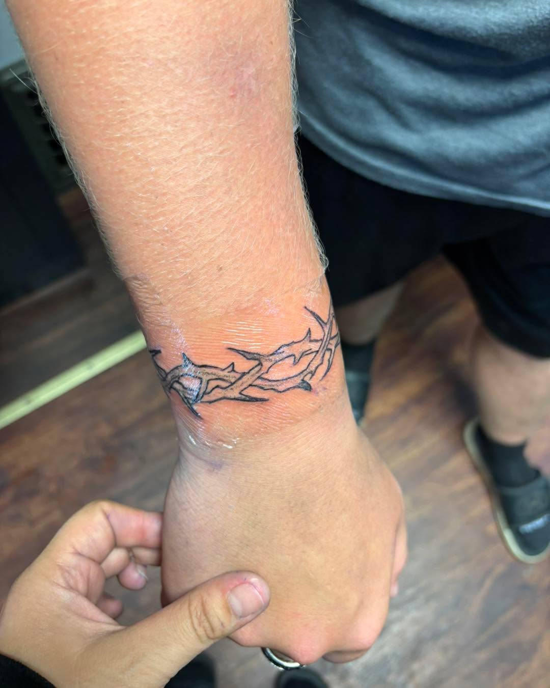 Tattoo by @pokes.by.kim โ fine_line, black_and_grey