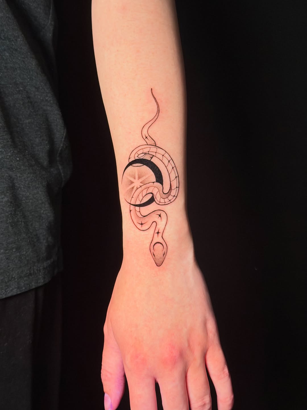 Tattoo by @myjinju.tattoo — fine_line, geometric