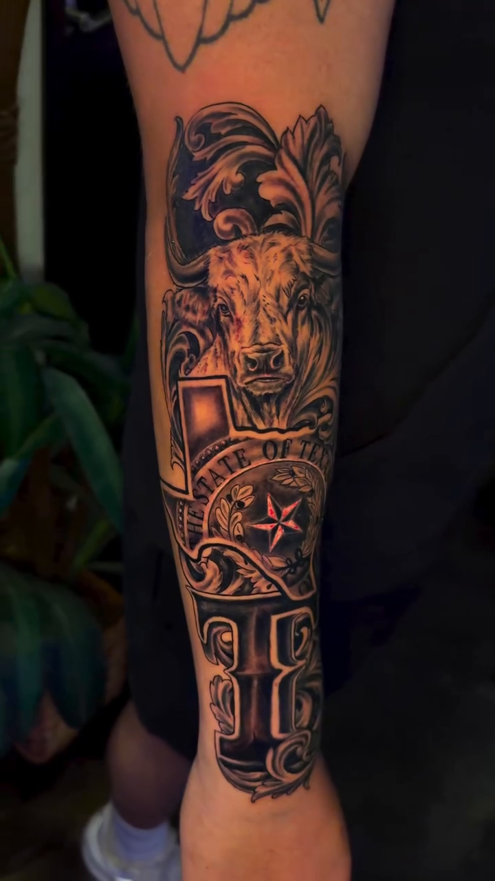 Tattoo by @picassosergiotattoos — black_and_grey, realism