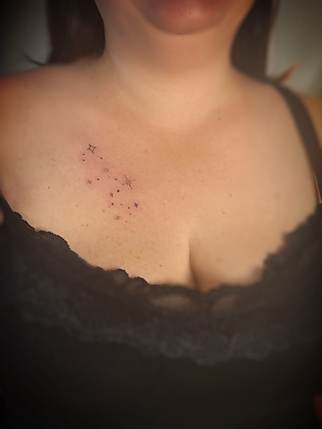 Tattoo by @phoenixrisingbeauty — fine_line, minimalist