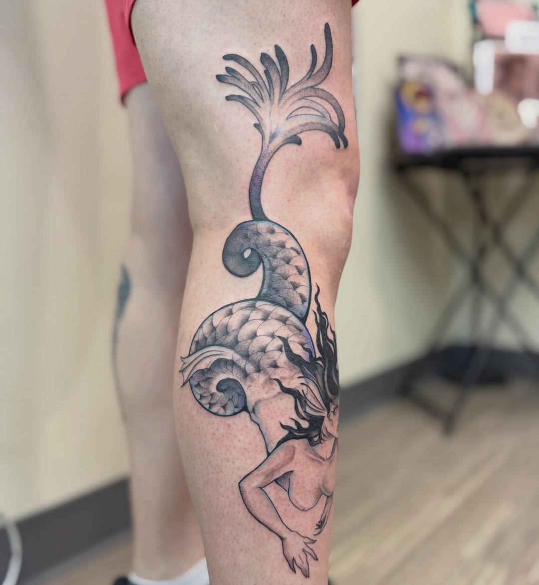 Tattoo by @rebecca.rose.tattoos โ black_and_grey, ornamental
