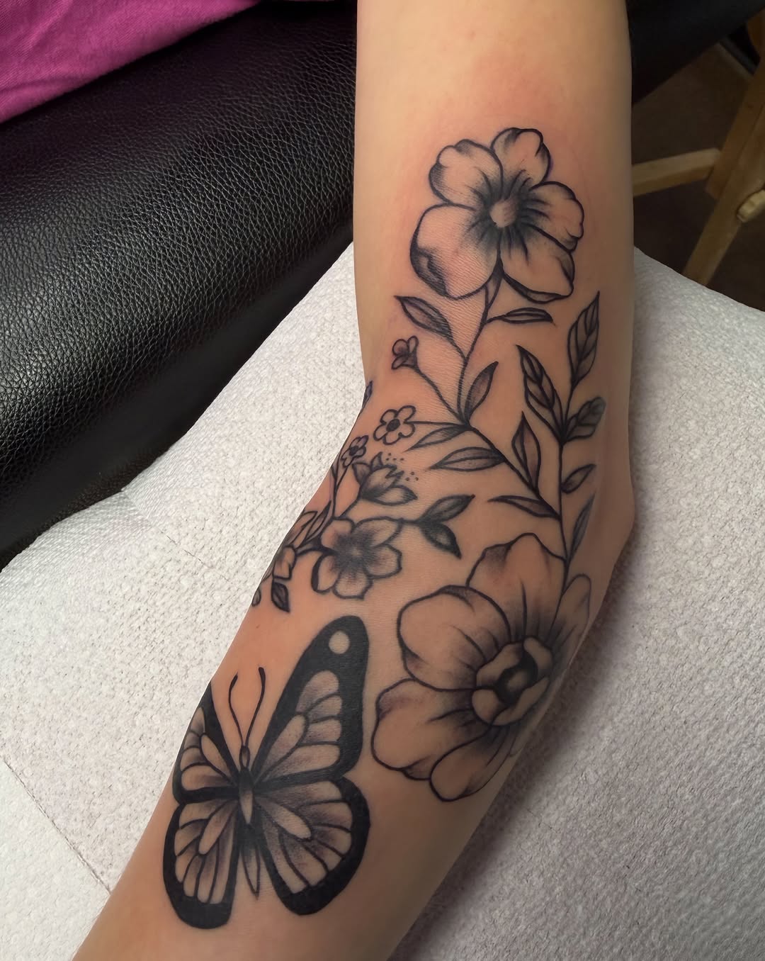 Tattoo by @zacxtatz — black_and_grey