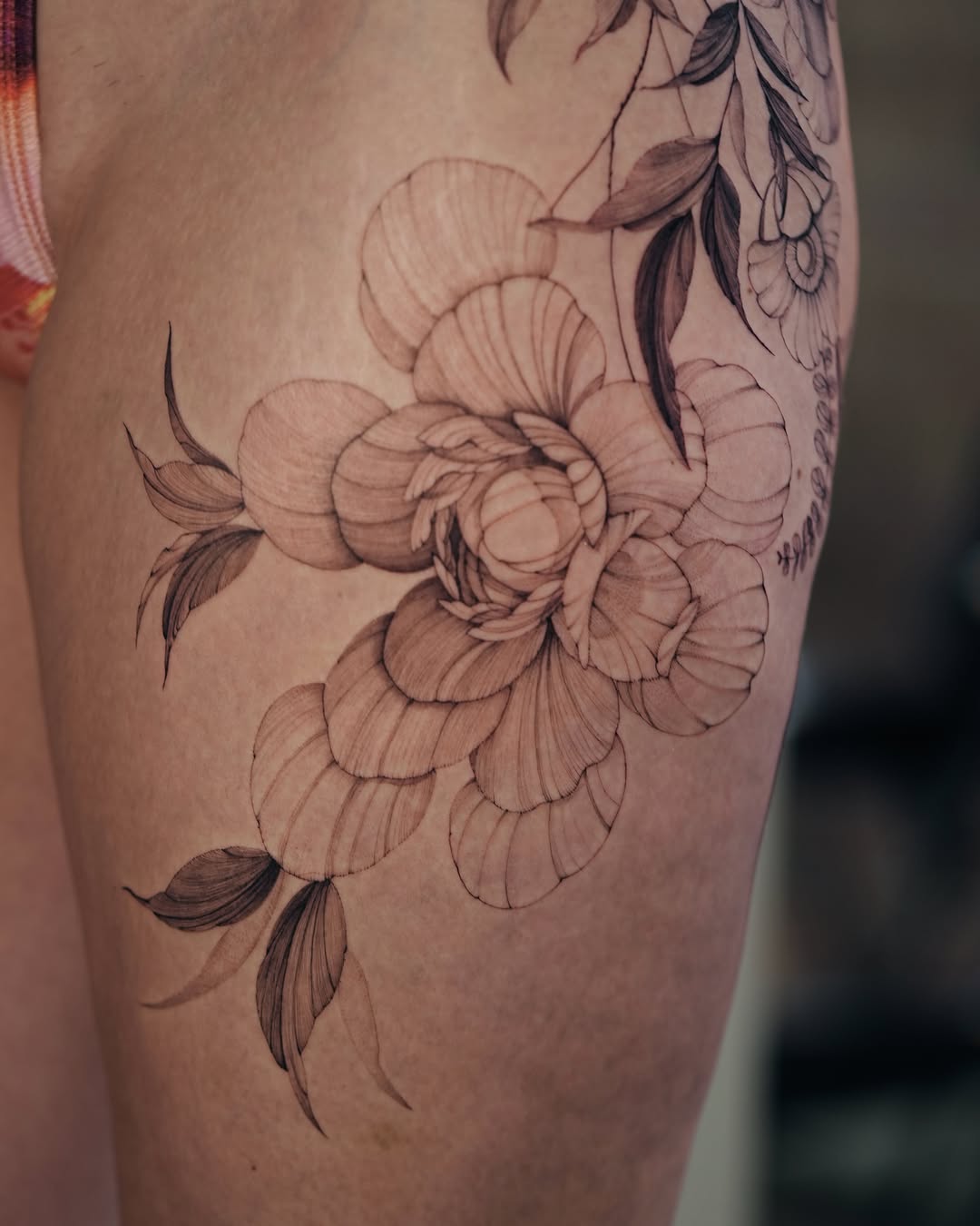 Tattoo by @zali__tattoo — fine_line, black_and_grey