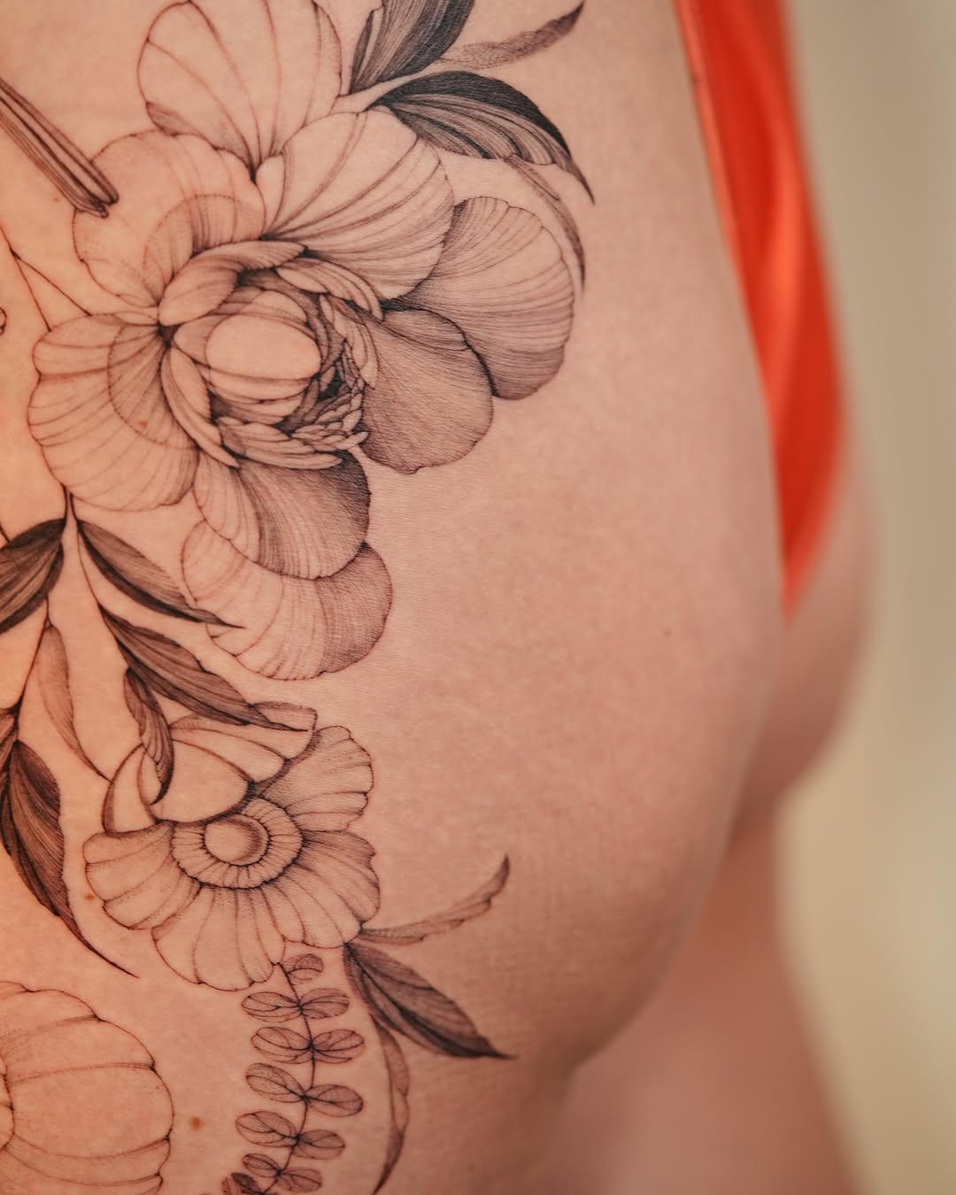 Tattoo by @zali__tattoo — fine_line, black_and_grey