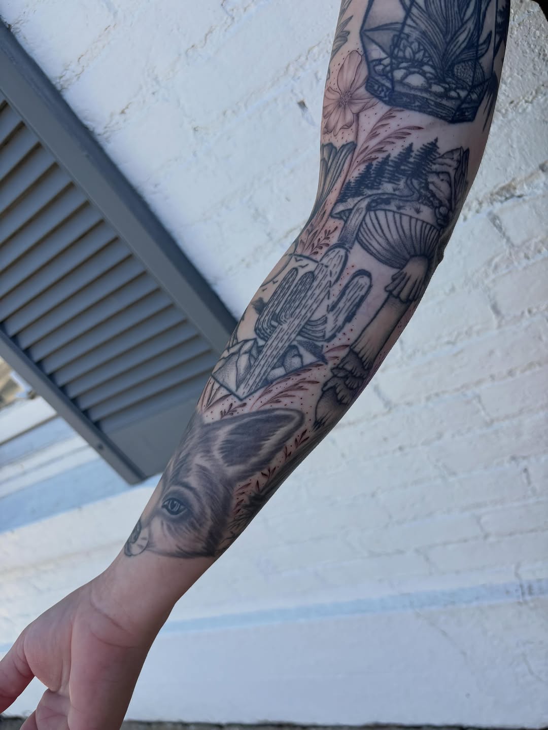 Tattoo by @andreakramerart โ illustrative, black_and_grey