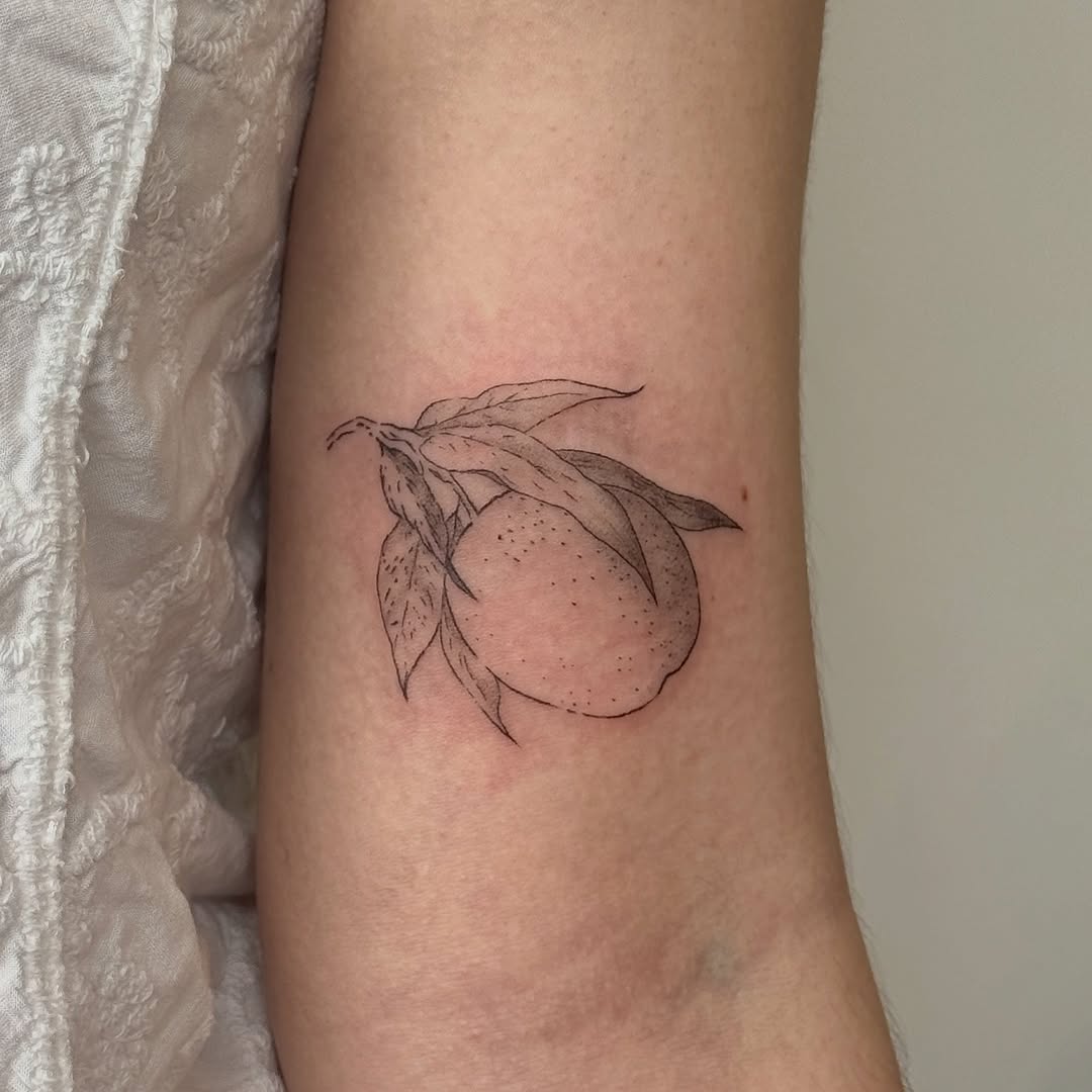 Tattoo by @kirstendeanna — fine_line