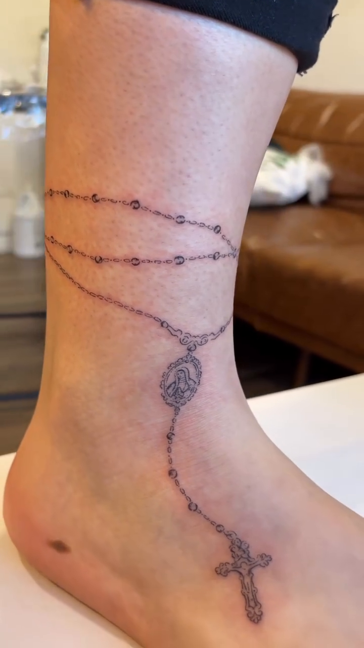 Tattoo by @inkbygwen — fine_line, black_and_grey