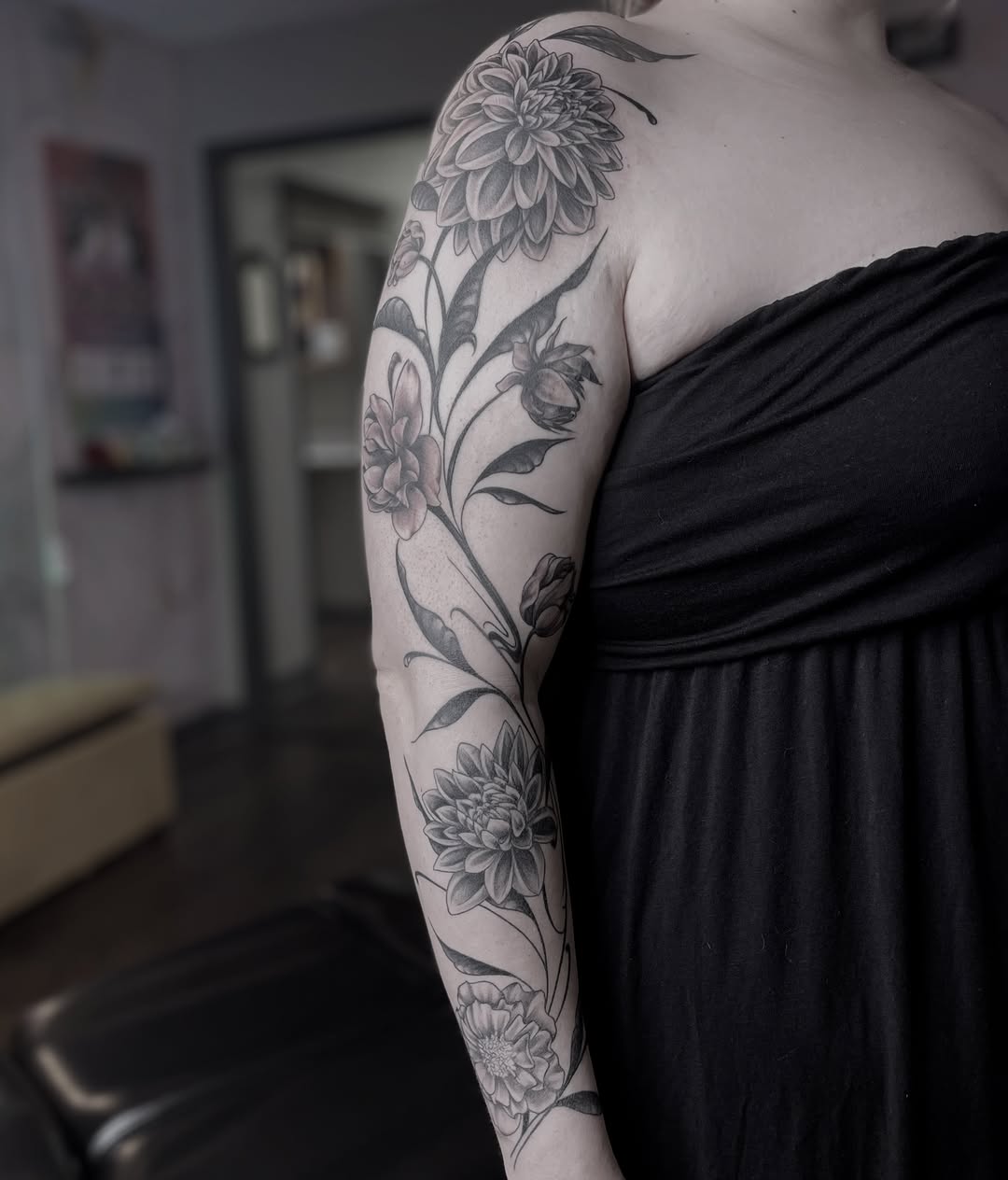 Tattoo by @artlust.tattoo — black_and_grey, illustrative