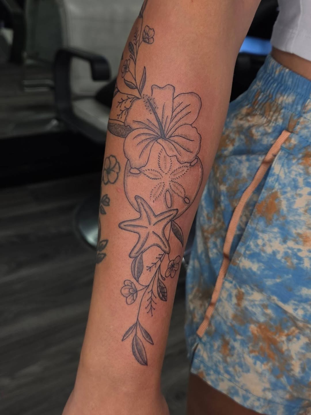 Tattoo by @jessie.d_tattoos β fine_line