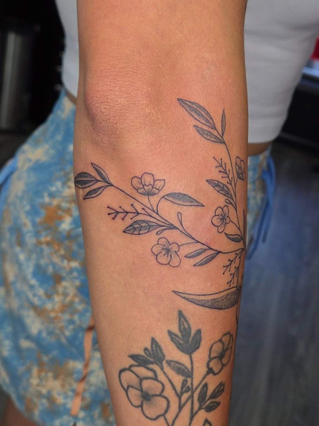 Tattoo by @jessie.d_tattoos β fine_line