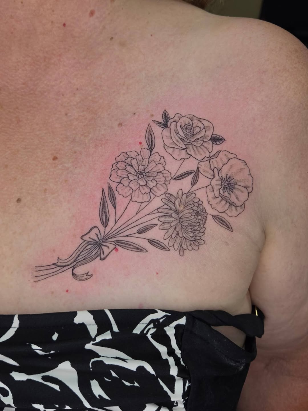 Tattoo by @jessie.d_tattoos β fine_line
