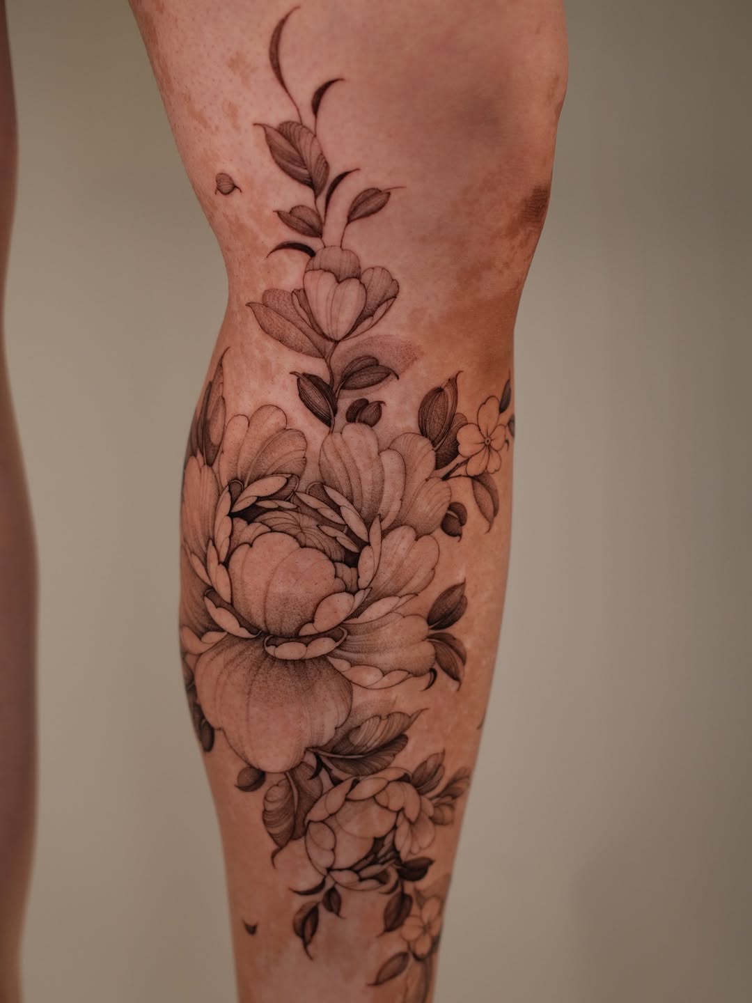 Tattoo by @lorietattoos โ black_and_grey