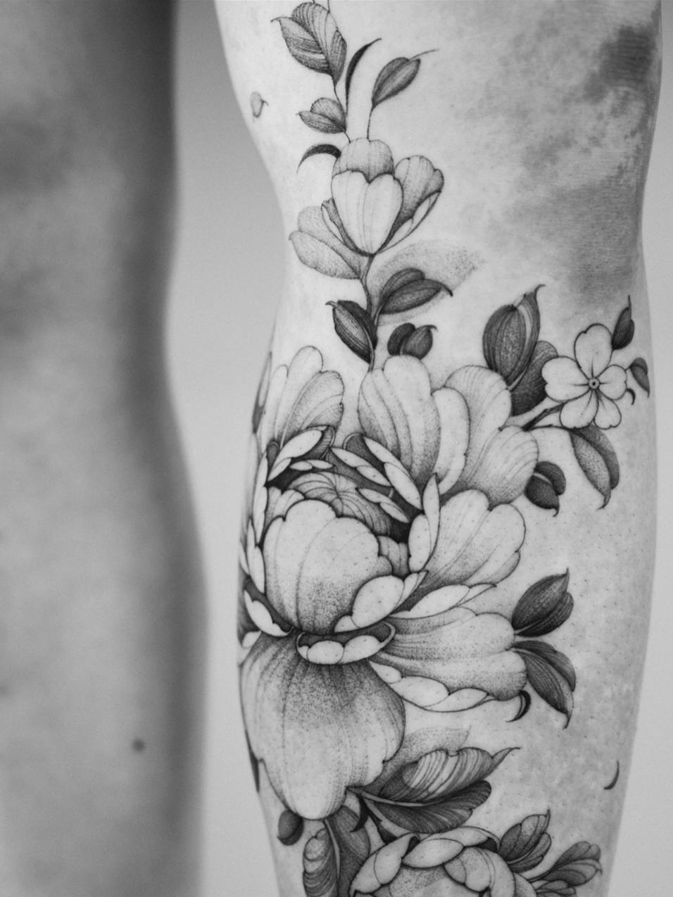 Tattoo by @lorietattoos โ black_and_grey