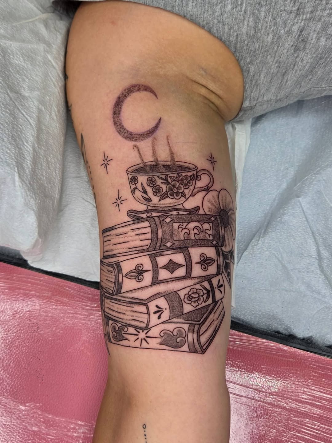 Tattoo by @jessie.d_tattoos β black_and_grey