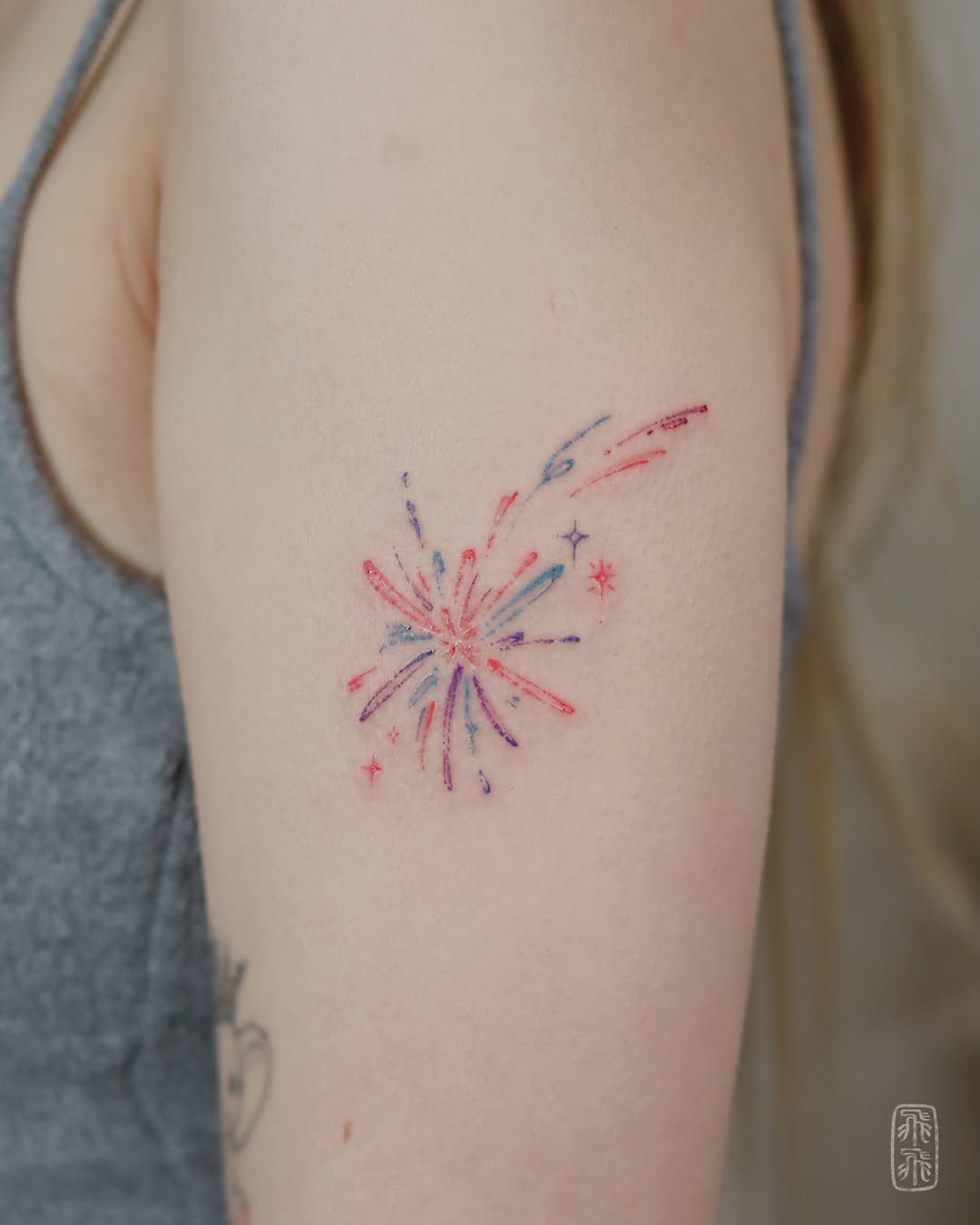 Tattoo by @phoebe_doartink — fine_line, minimalist