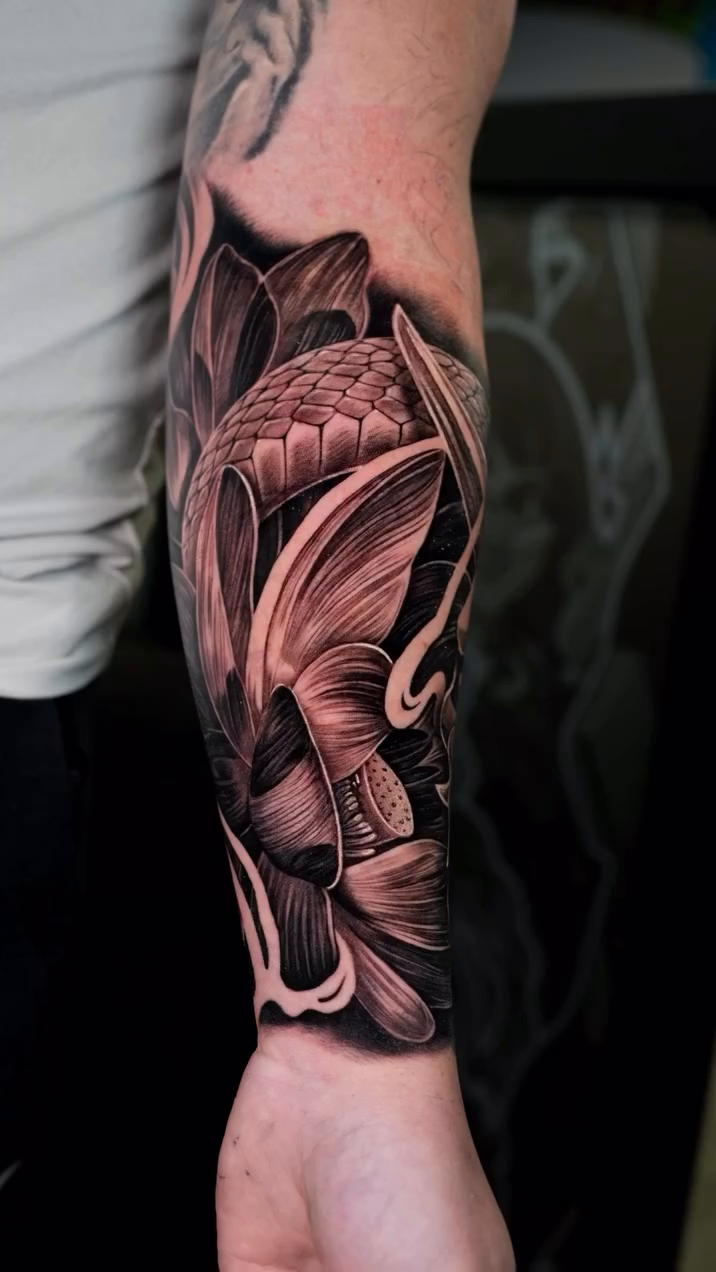Tattoo by @inkwarden_clt — japanese_irezumi, black_and_grey