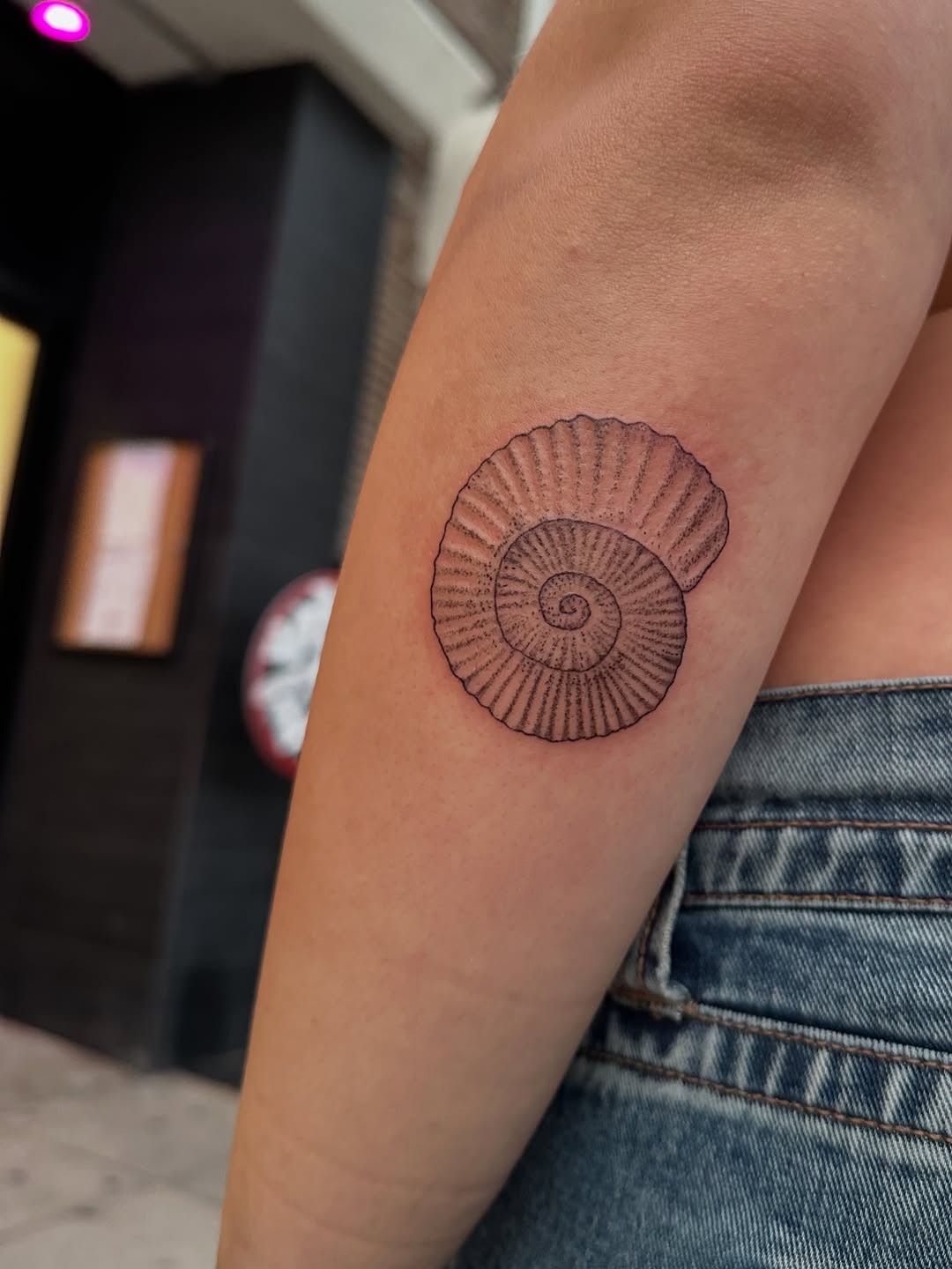 Tattoo by @cherryxtats β dotwork