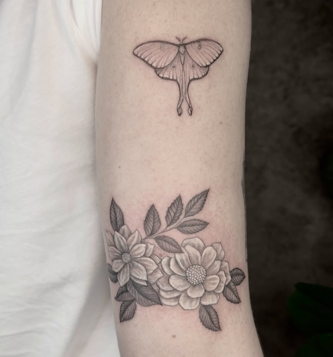 Tattoo by @carmensdarkgallery — fine_line, black_and_grey