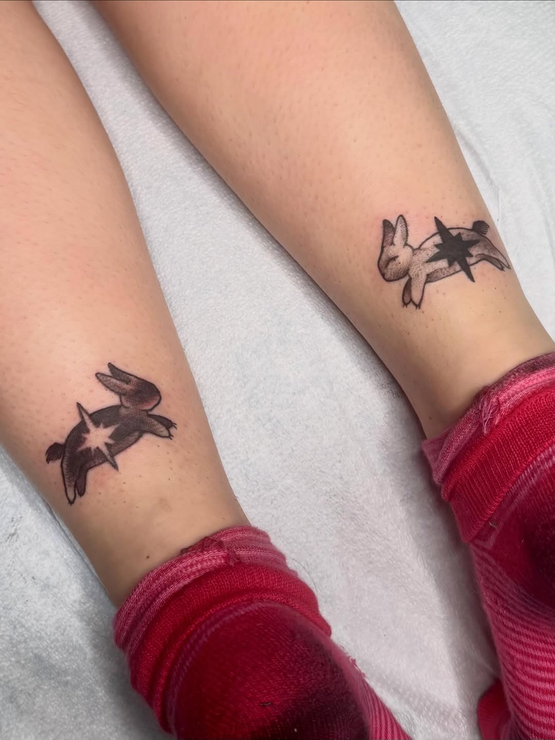 Tattoo by @melania.tatts โ black_and_grey, illustrative