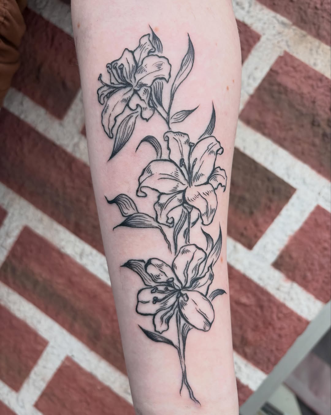 Tattoo by @lifeiscitrus — fine_line