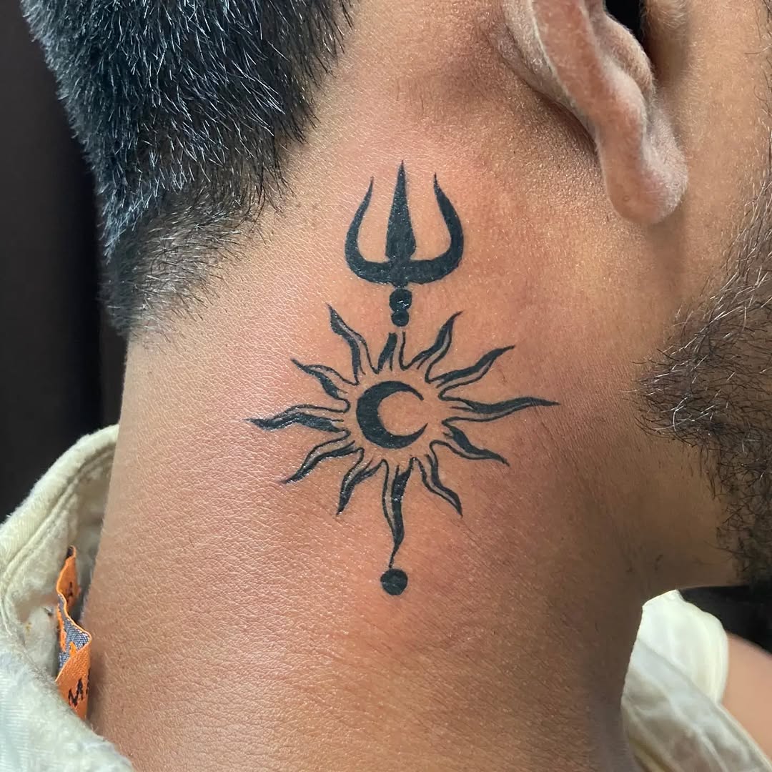 Tattoo by @vrtattoo_pandhurna โ blackwork